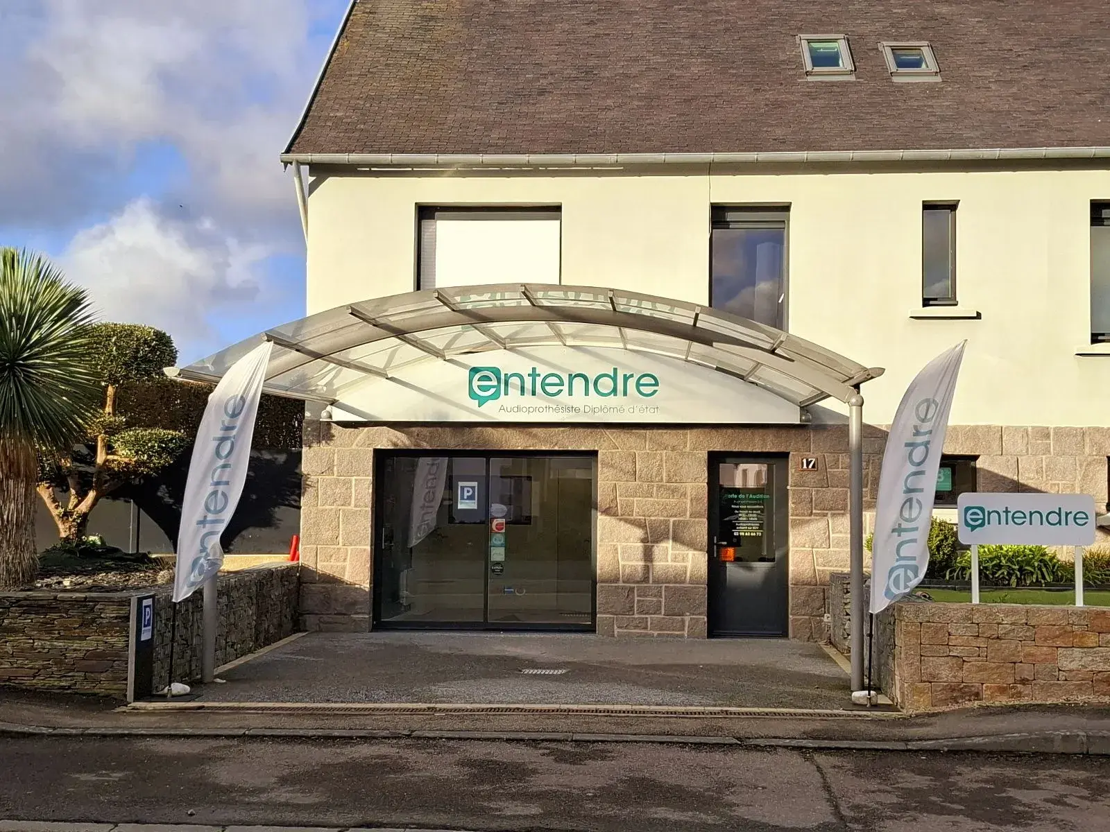 Photo Audioprothésiste Entendre Saint-Martin-des-Champs